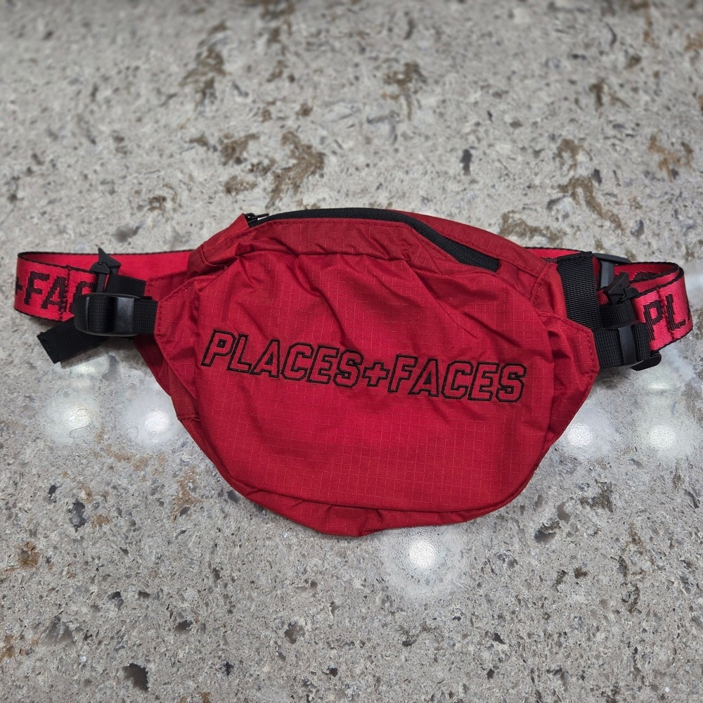 PLACES+FACES‎ Fanny Pack Belt Bag Festival Travel Red